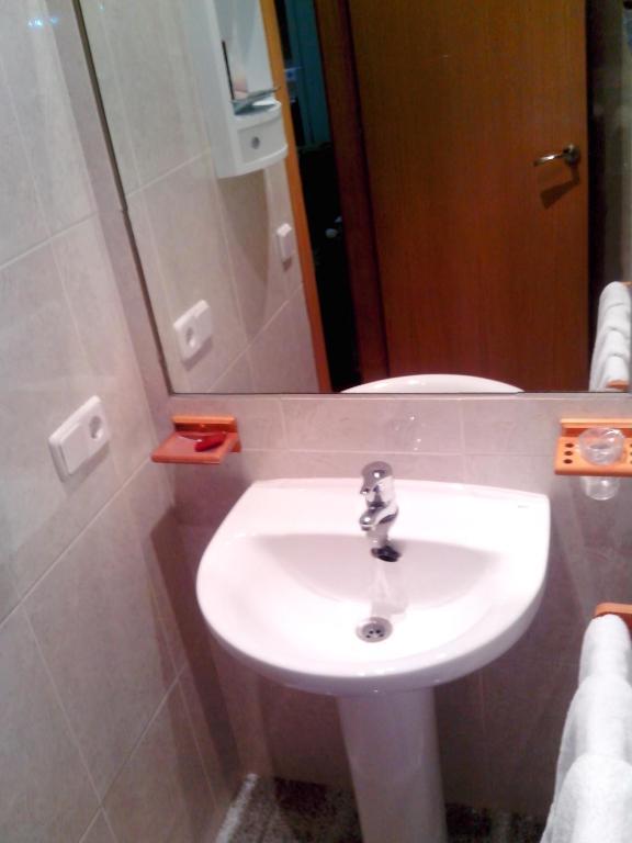 Hotel Rc Ramon Y Cajal Cuenca  Room photo